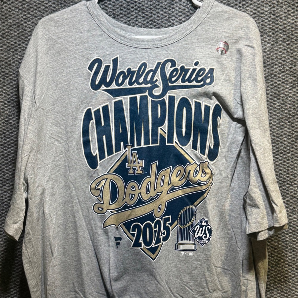 Fanatics Los Angeles Dodgers 2024 World Series Champions Gray T-Shirt Mens 2XL